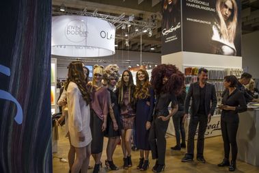 HAIRliche Zeiten, auf der HAIR Fachmesse:  (© © Great Lengths)