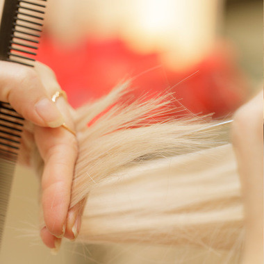 Der richtige Schnitt sorgt für natürlichen Fall der Haare:  (© © Great Lengths)