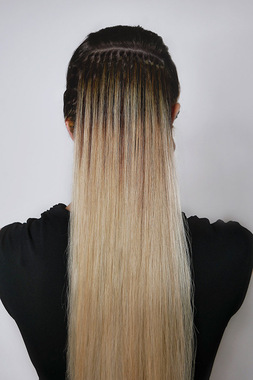 Look 6 - P1100776 RGB.jpg:  (© © Great Lengths)