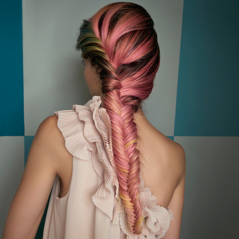 Kreative Stylings mit Haarverlängerung (© Great Lengths)