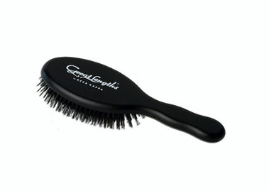 ACCA KAPPA BRUSH, oval:  (© Great Lengths)