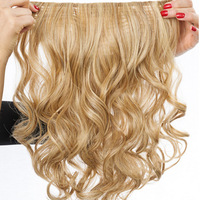 23" Clip-in Wavy, Vorderseite:  (© Great Lengths)