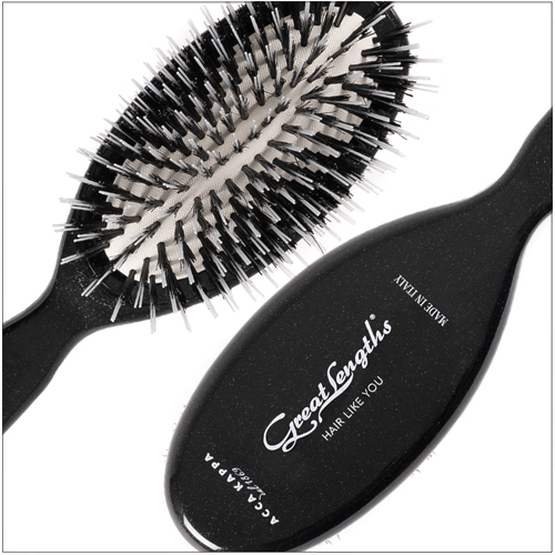 ACCA KAPPA Hair Extensions Brushes jetzt neu im Sortiment! (© Great Lengths)